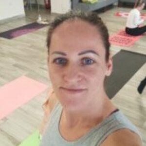 Eszter adatlap képe